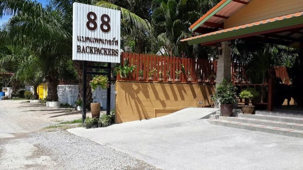 فندق 88 Backpackers هوا هين المظهر الخارجي الصورة